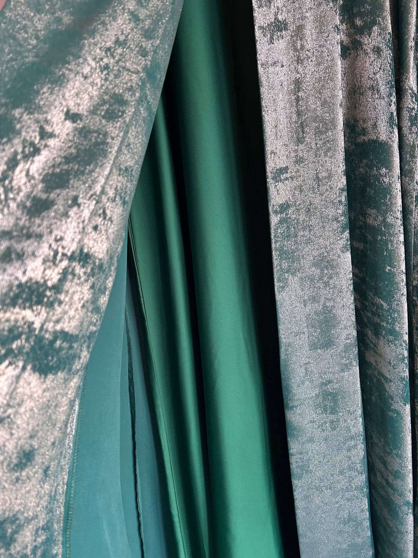 Luxurious green shimmer set