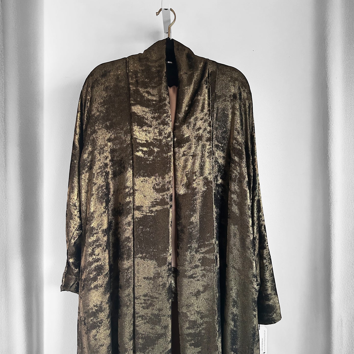 Golden-black luxury shimmer set abaya