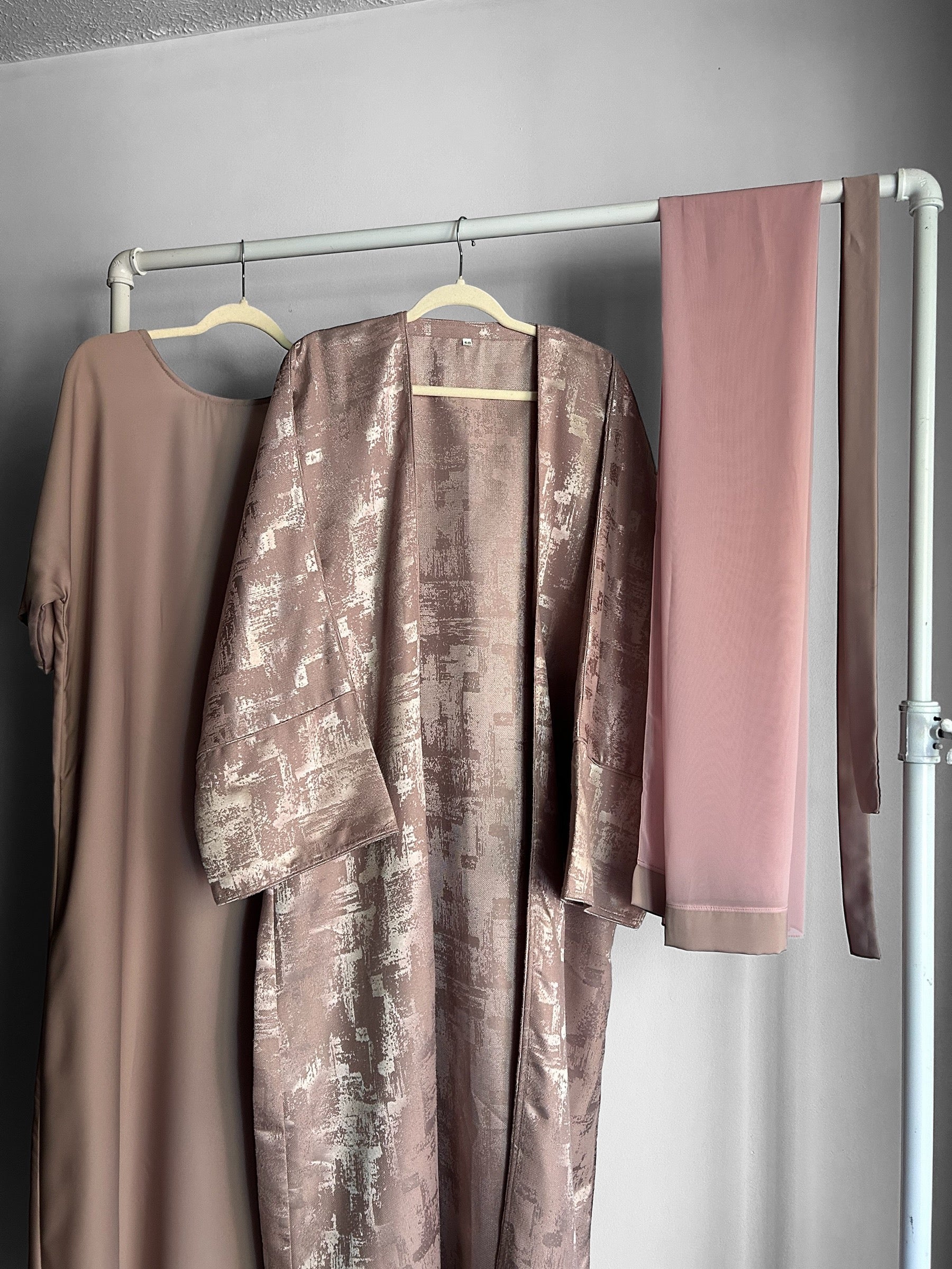 Blush abaya