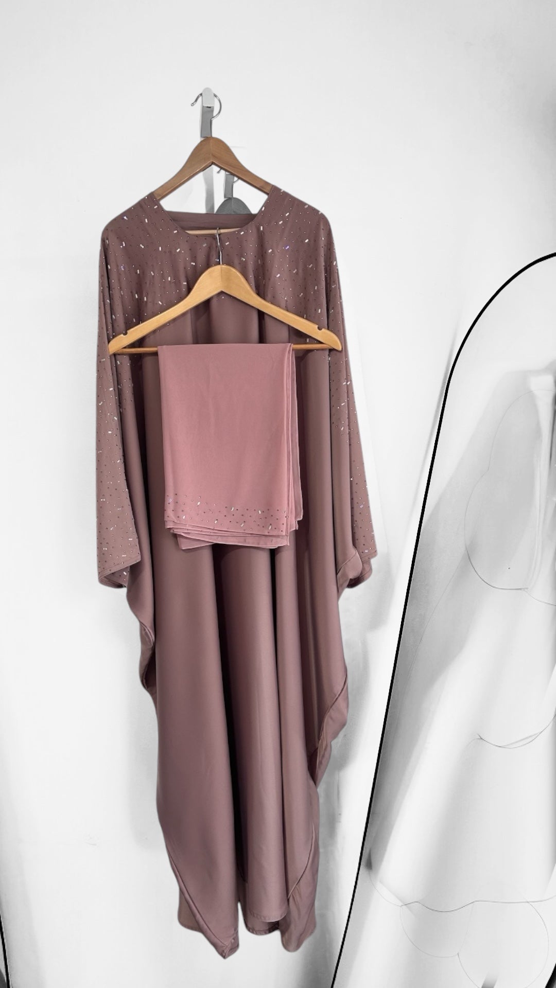 Butterfly Khaleeji Dusty rose abaya with matching scarf